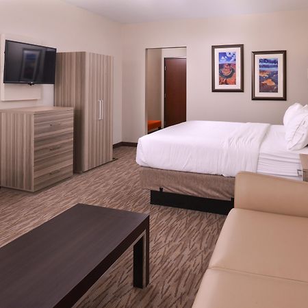 Holiday Inn Express & Suites Williams By Ihg Exteriér fotografie